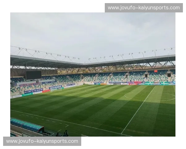 中乙直播：草根足球的鏖战与情怀